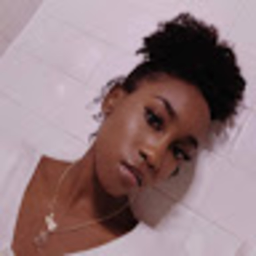 Meet your Posher, Alaina
